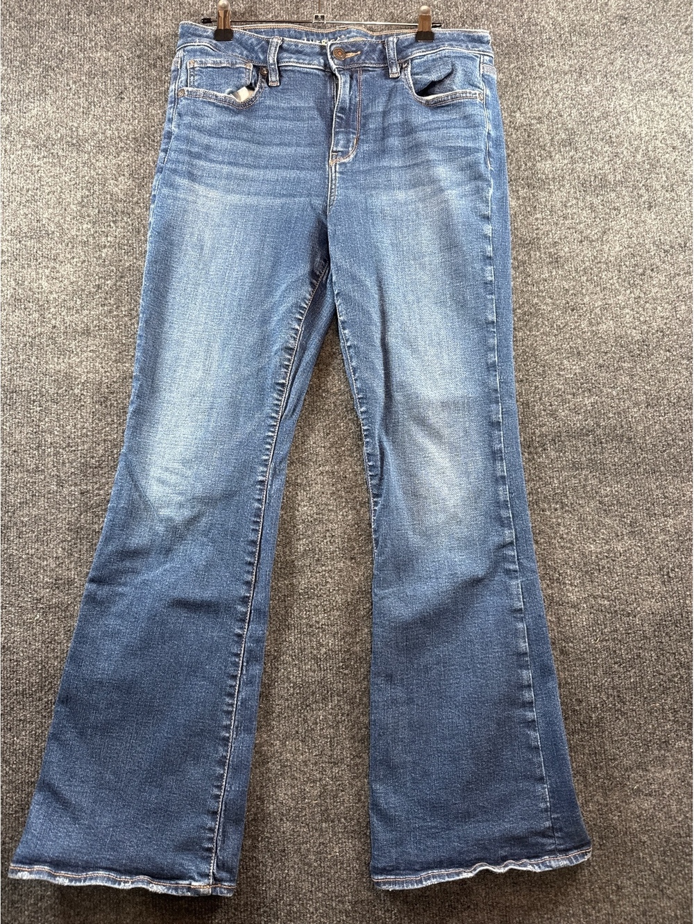 American Eagle Women’s 12 Short Stretch Bootcut Jeans Medium Wash Denim